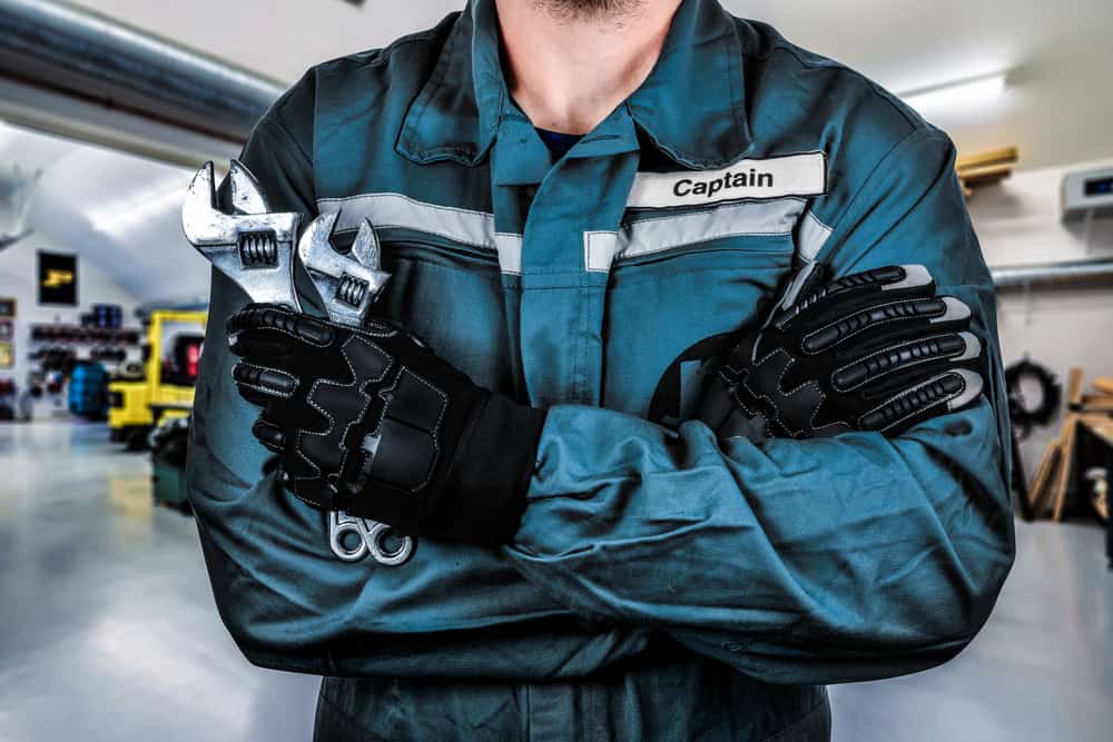 14 Best Mechanic Gloves To Protect Your Working Hands