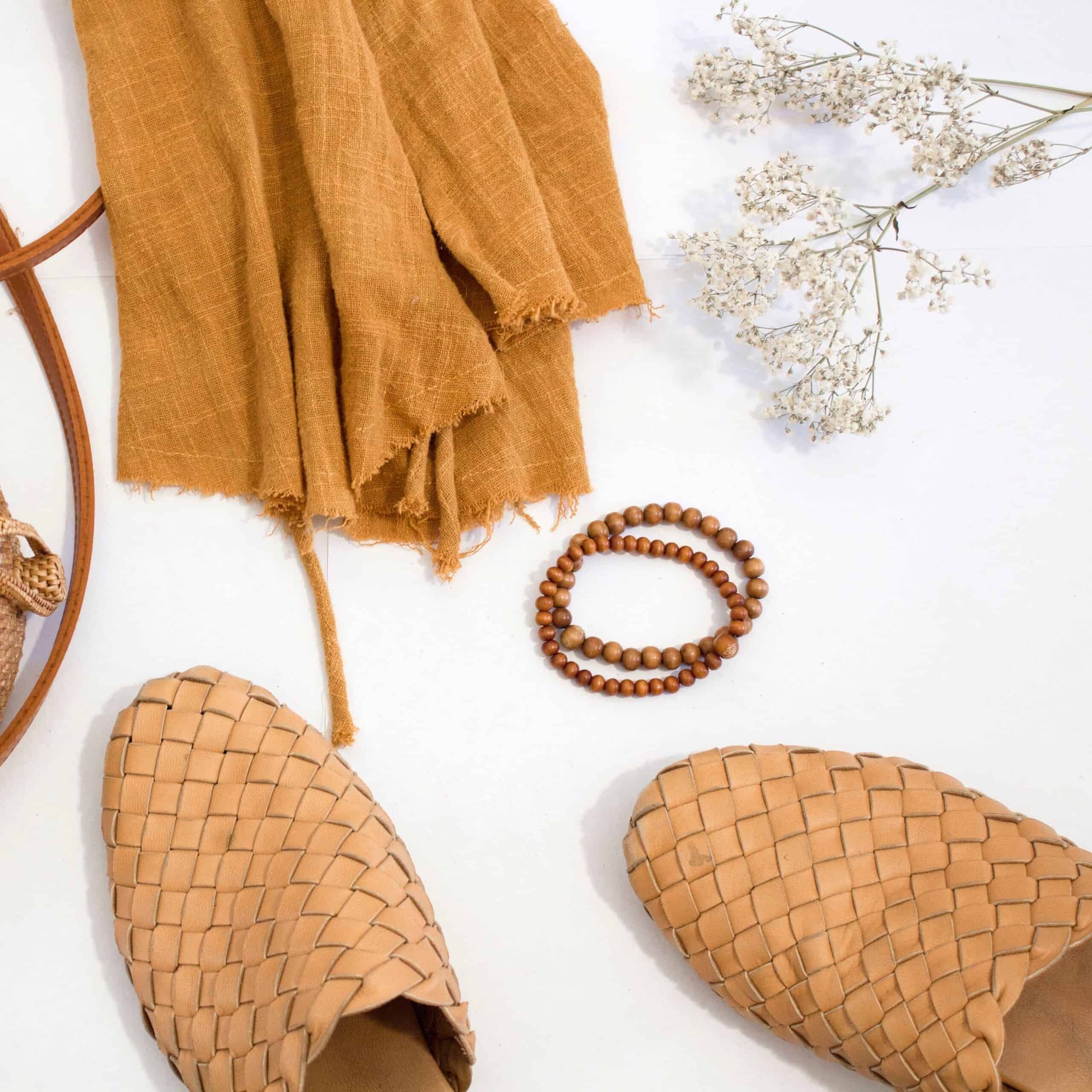 What Shoes To Wear With Linen Pants: 7 Amazing Ideas