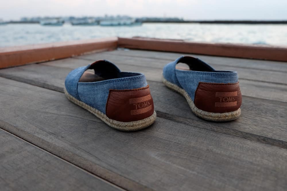 Bobs Vs. Toms - Who Wins The Battle Of Nobility And Comfort?