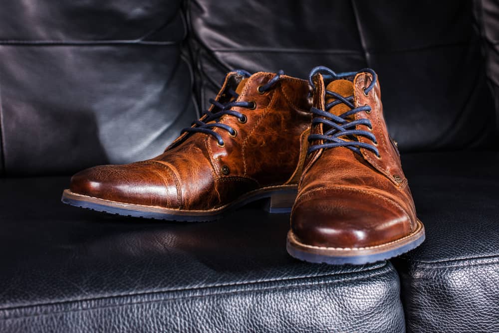 How To Darken Leather Boots: 10 Super Easy Ways