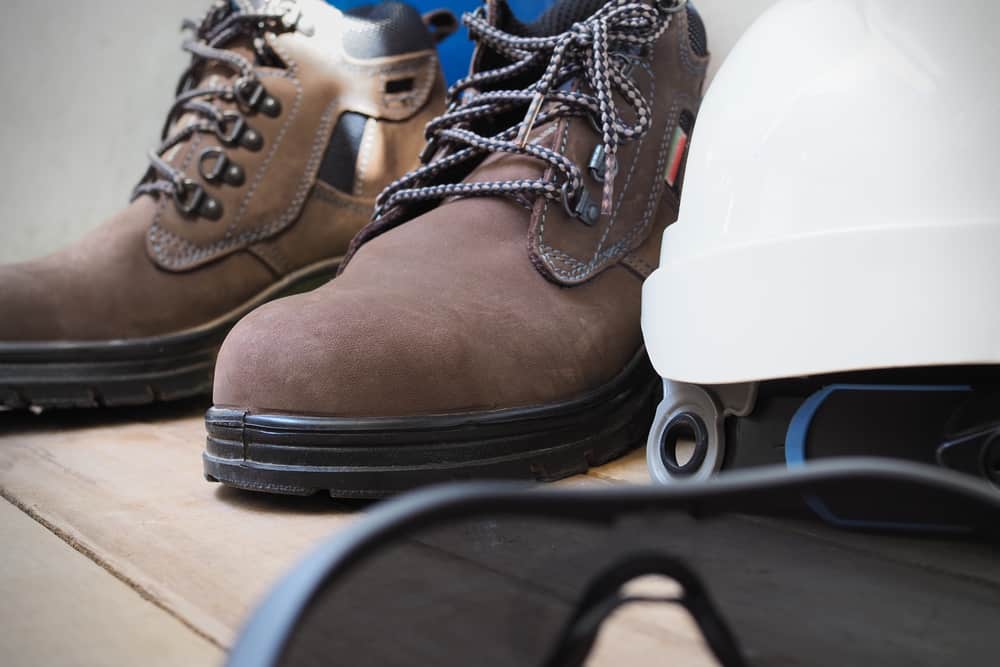 How To Widen Steel Toe Boots? 7 Hacks For A Great Fit