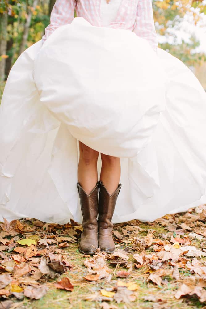 Hochzeit Dos und Don'ts: Kann man Stiefel zu einer Hochzeit tragen?