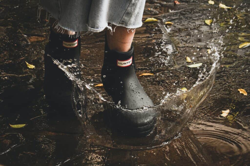 What Shoes To Wear In The Rain? 10 Pairs To Make A Splash