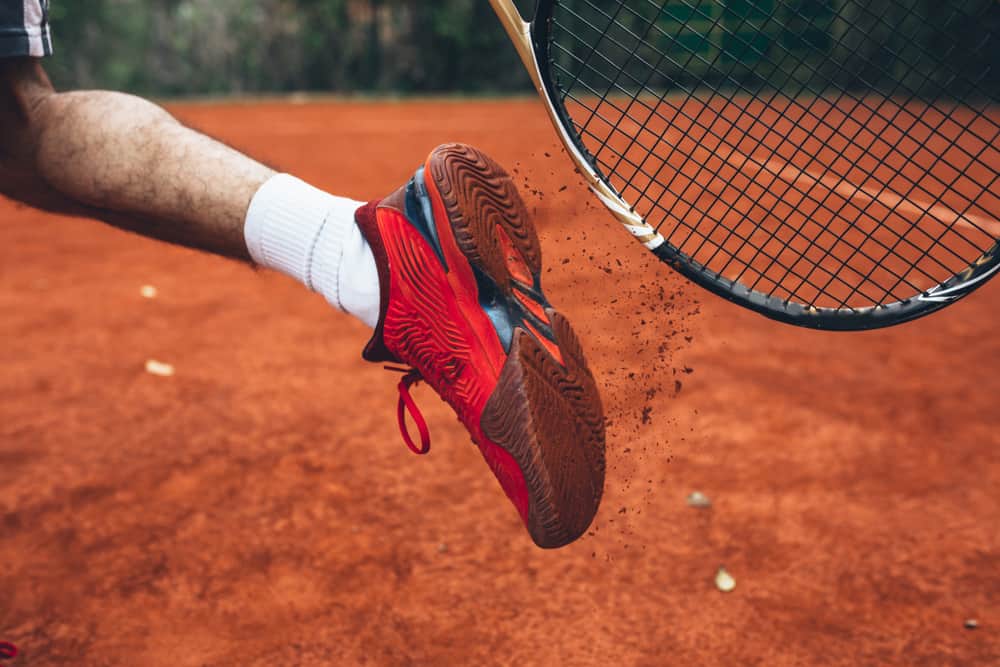 How To Wash Tennis Shoes? 8 Easy Steps To Get Them Clean