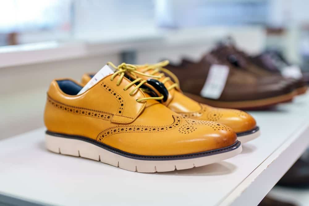 What Color Shoes Go With Brown Pants? Male Style Guide