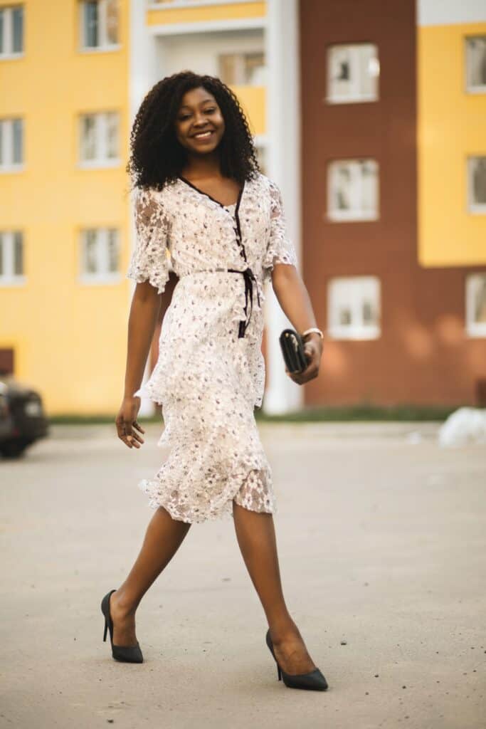 What Shoes To Wear With A White Lace Dress? 10 Stylish Ideas