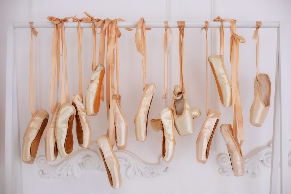 10 Best Pointe Shoes For Beginners To Keep You On Your Toes