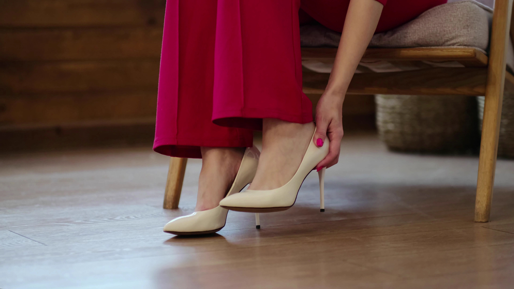 How To Prevent Shoes From Cutting Ankles? 11 Effective Tips