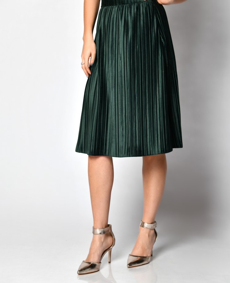 Olive Green Dress: What Color Shoes Complement The Dress?
