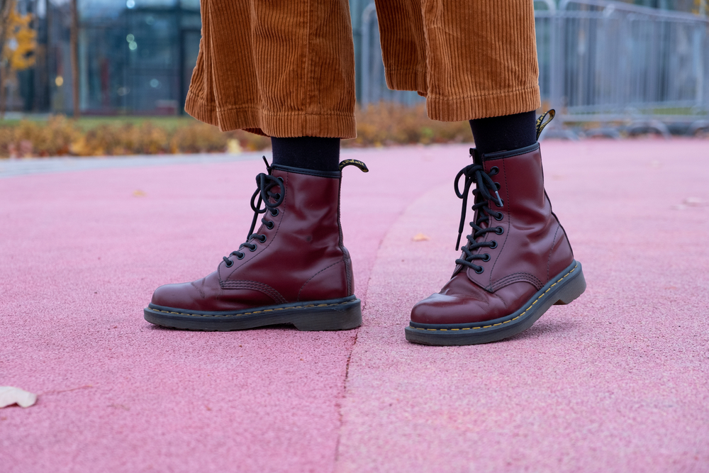 Best Doc Martens For Wide Feet 4 Options For The Edgy Girls