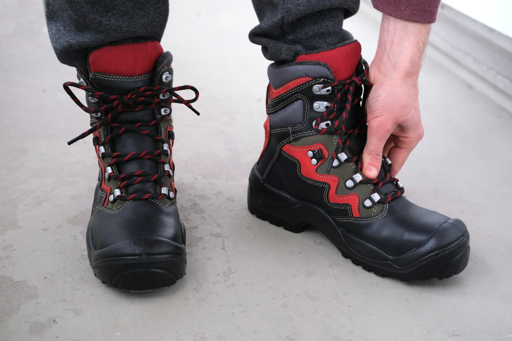 Get The Job Done 9 Best Work Boots For Wide Feet