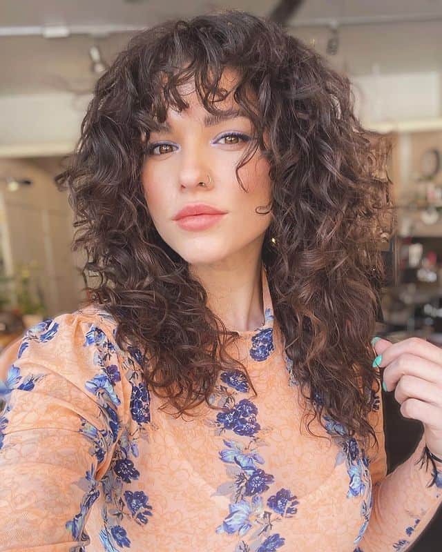 21 Gorgeous Curly Hairstyles To Flatter Your Face