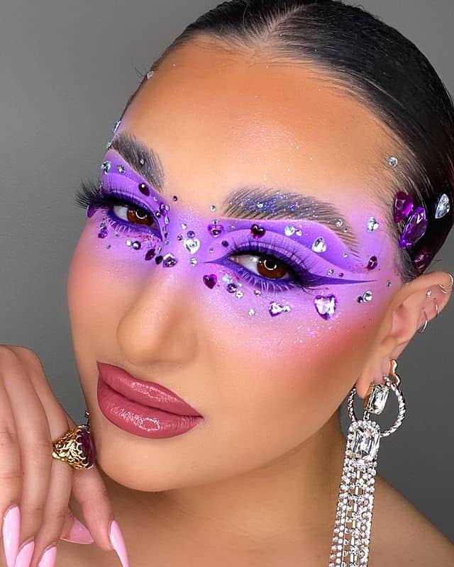 25 Captivating Purple Eyeshadow Looks You'll Adore