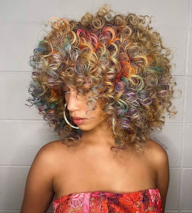 21 Gorgeous Curly Hairstyles To Flatter Your Face