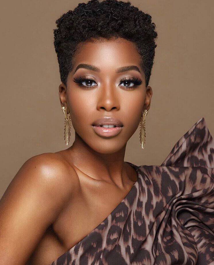 20 Short Black Hairstyles That Make a Statement