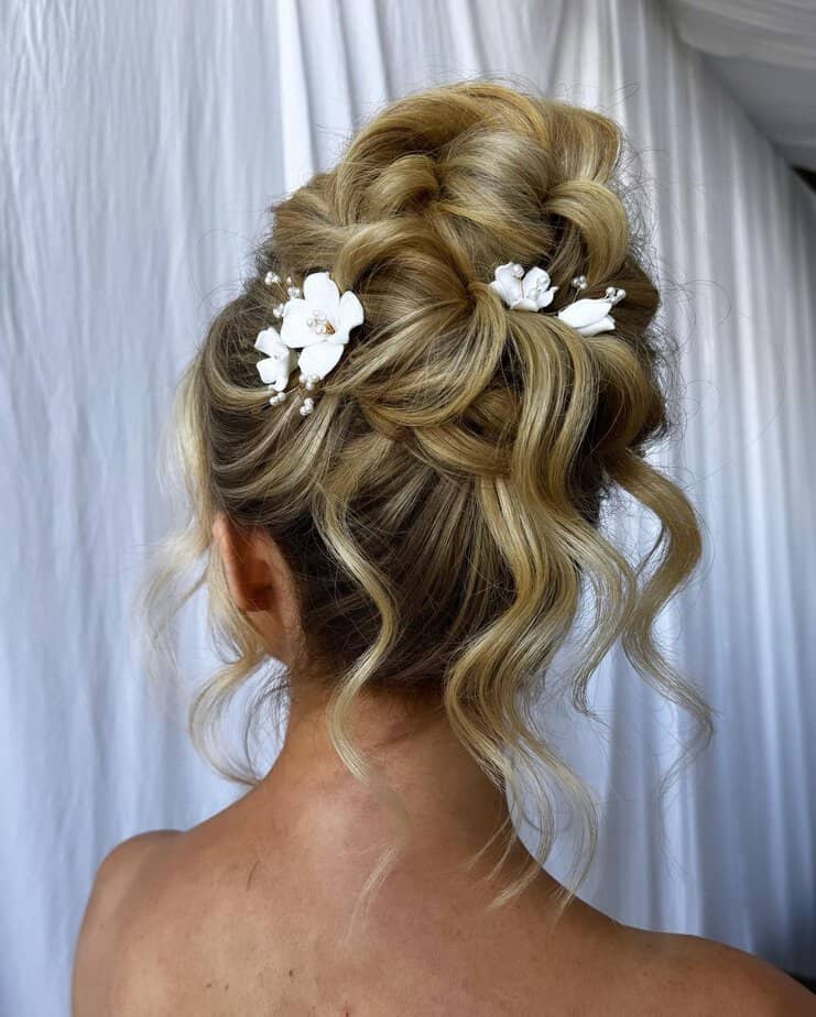 20 Bun Hairstyles That Are An Absolute Bun-dle Of Joy