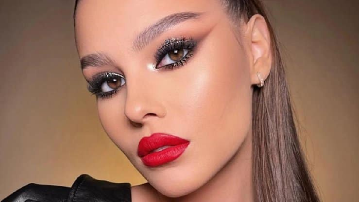 20 Show-Stopping Red Lipstick Makeup Looks for Instant Elegance