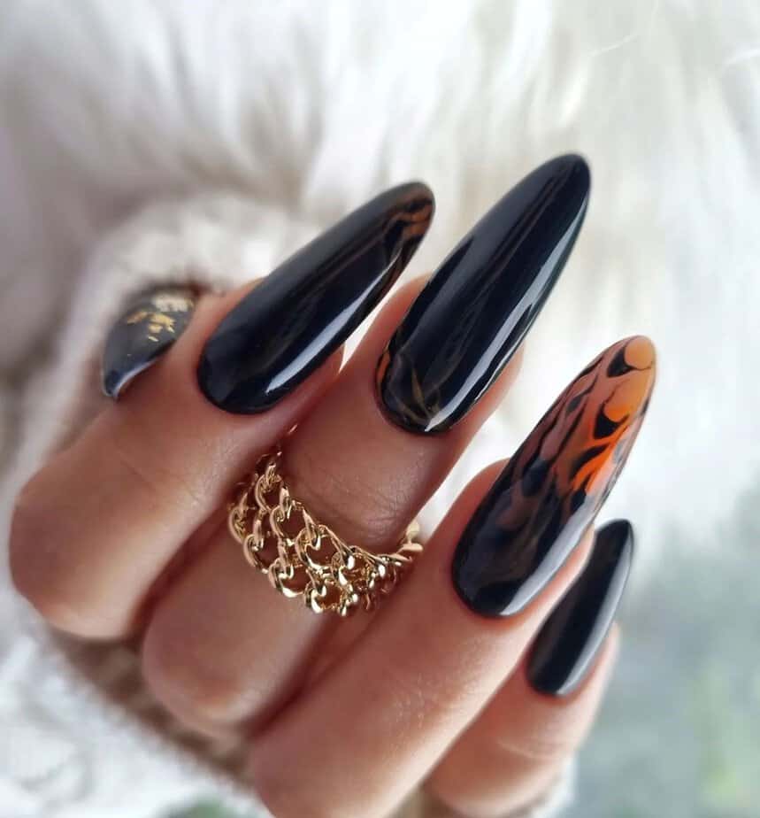 20 Incredible Ideas For Black Nails For The Modern Woman