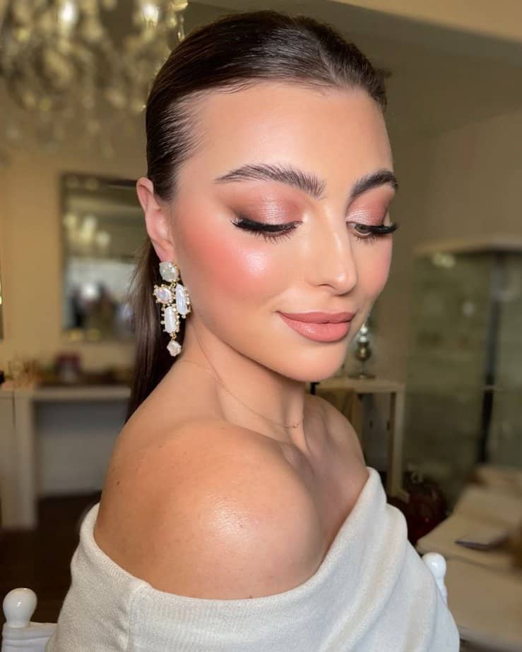 18 Stunning Bridesmaid Makeup Looks Your Bestie Will Adore