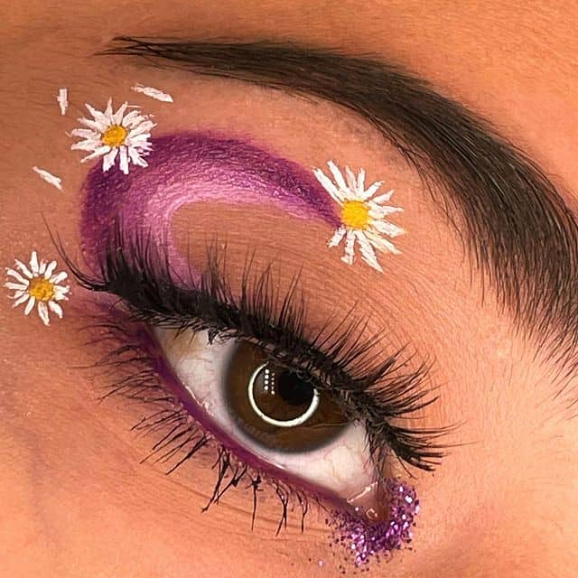 20 Creative Eyeliner Looks To Make Your Eyes Pop