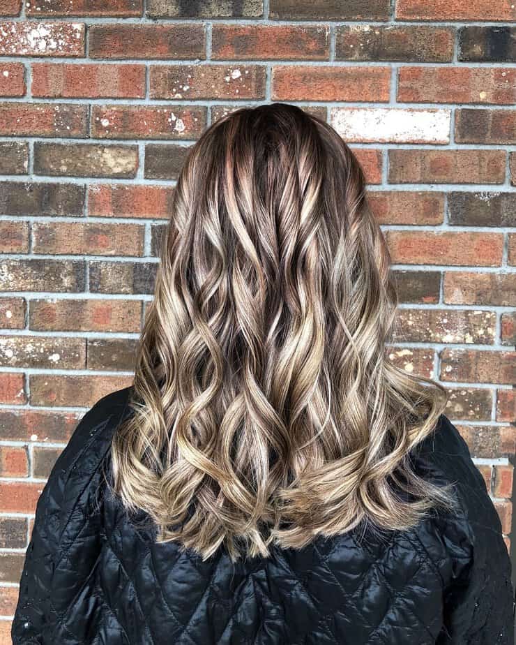 18 Stunning Haircuts for Wavy Hair You Will Love