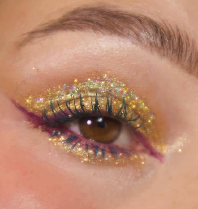 20 Magnificent Glitter Eyeshadow Looks Perfect For Any Party