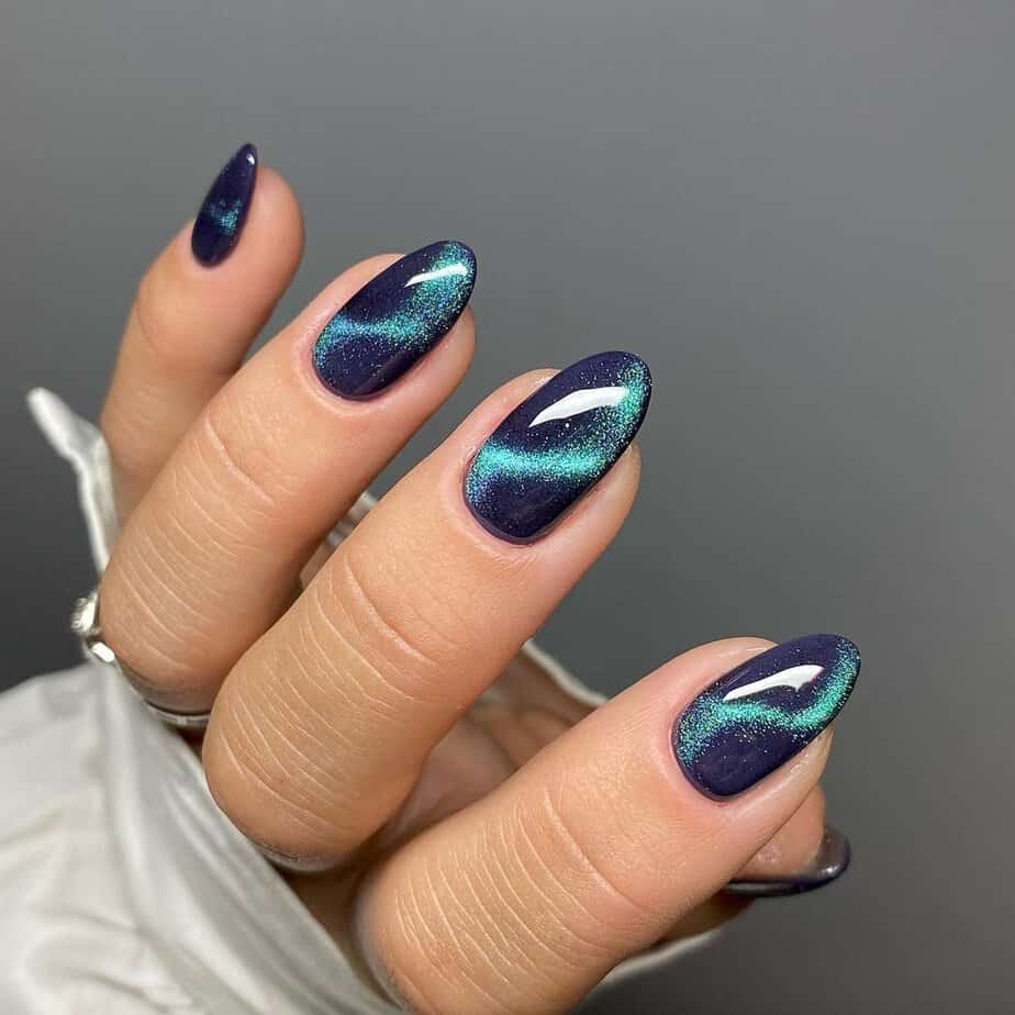 17 Trendiest Cat-Eye Nails You'll Want To Try