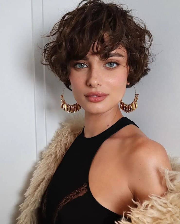 40 Wonderful Wavy Pixie Cut Hairstyles to Make Waves