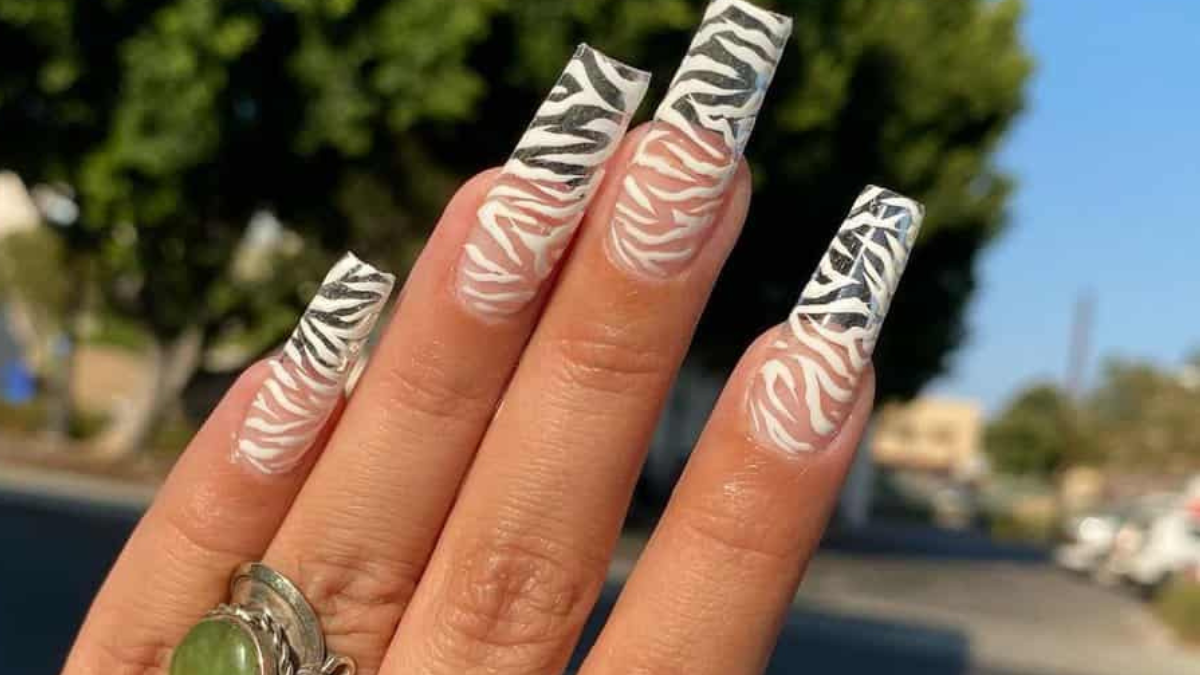 20 Clear Nail Designs That Are Clearly Fabulous