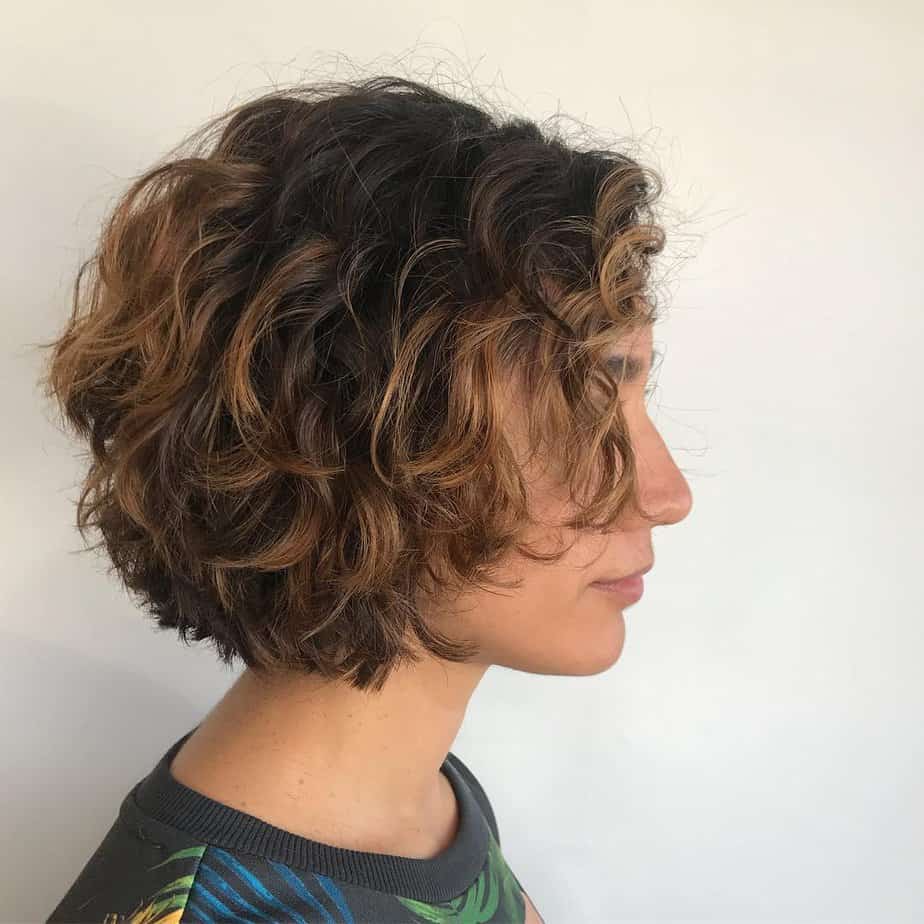 40 Wonderful Wavy Pixie Cut Hairstyles to Make Waves