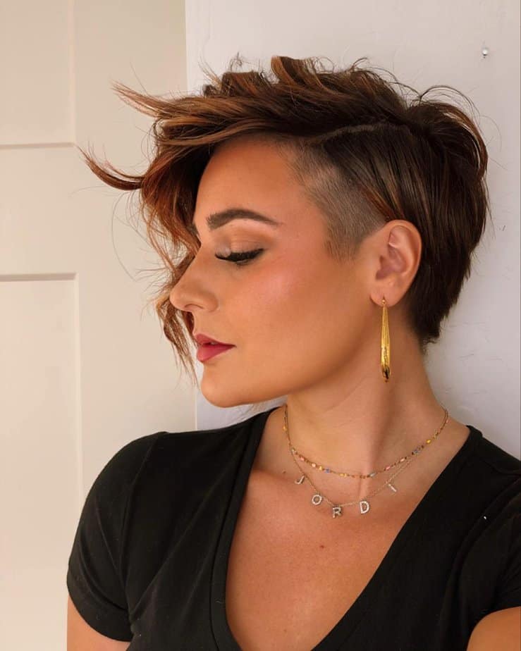 40 Wonderful Wavy Pixie Cut Hairstyles to Make Waves