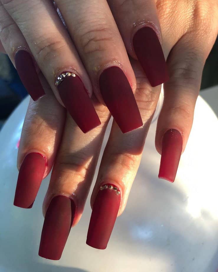 38 Chic Red Velvet Nails For A Luxurious And Timeless Style