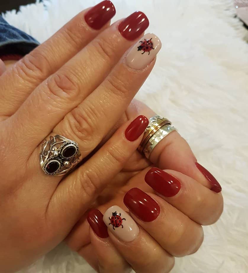 38 Chic Red Velvet Nails For A Luxurious And Timeless Style