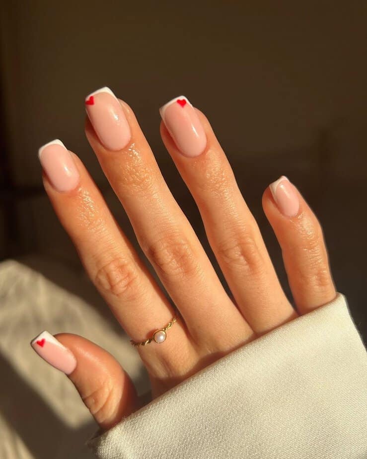 38 Timeless Neutral Short Nails For A Sophisticated Look