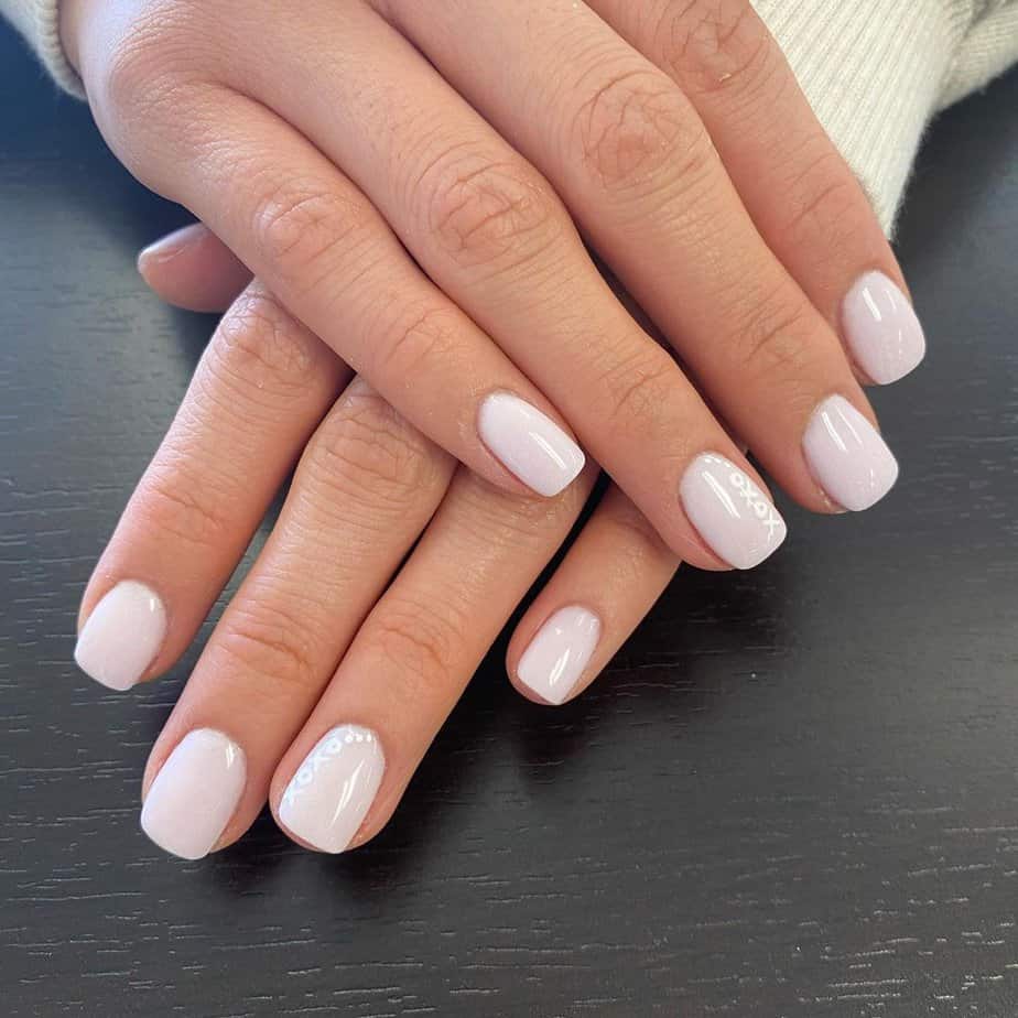 38 Timeless Neutral Short Nails For A Sophisticated Look