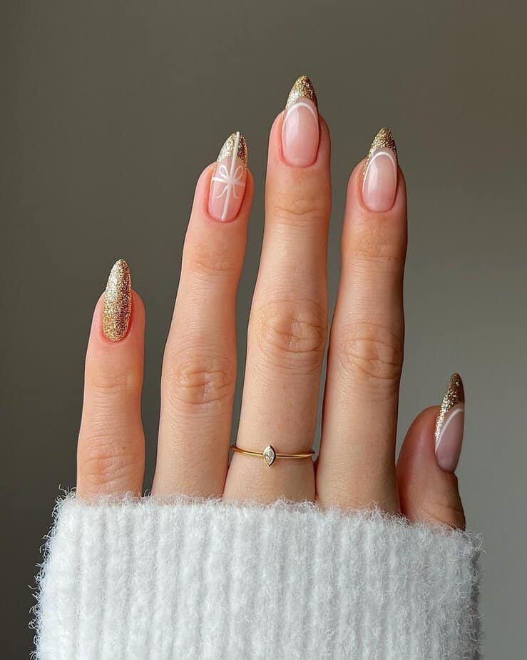 36 Glorious Gold Nails Fit For Royalty