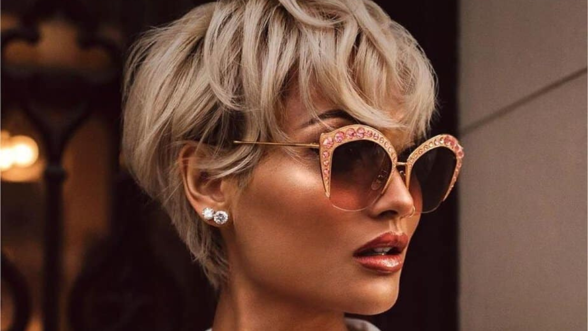 40 Gorgeous Wavy Pixie Cut Hairstyles to Add Style and Texture to Your Look