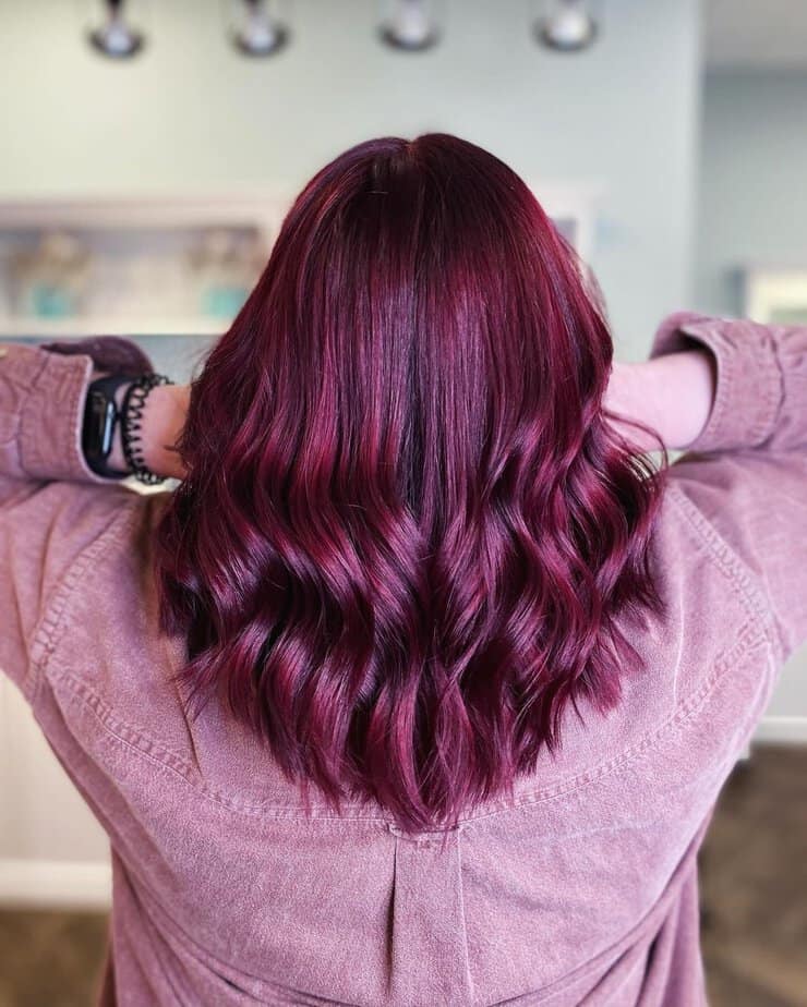 34 Enchanting Cherry Red Hair Ideas That Will Capture Hearts