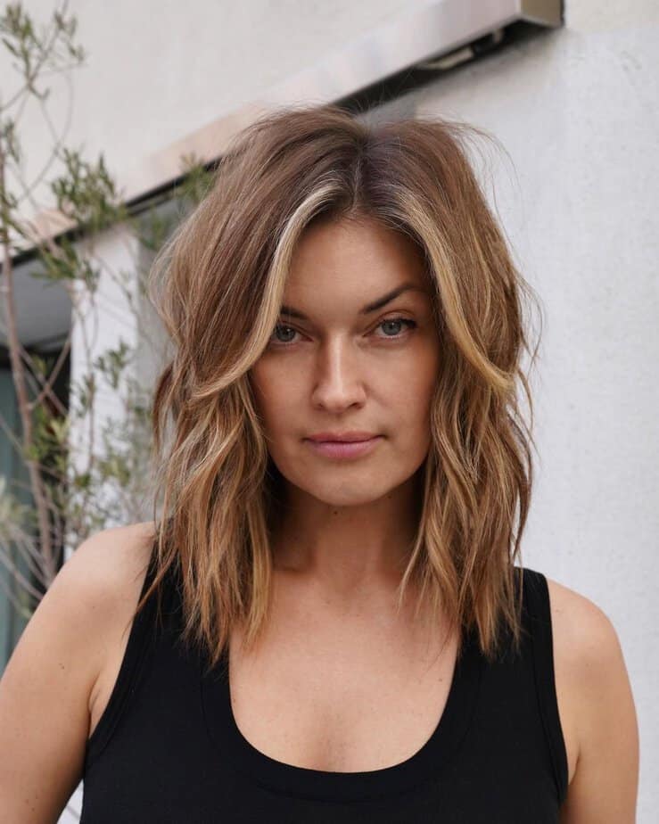 40 Shaggy Lob Haircut Ideas For A Low-Maintenance, High-Style Vibe