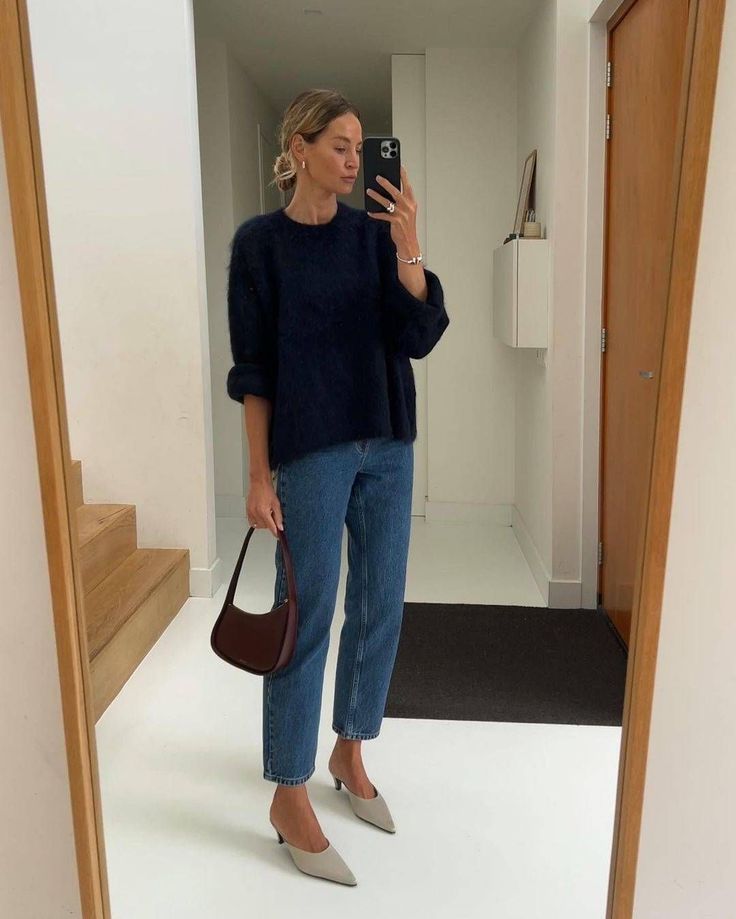 6 Simple Autumn Outfits That Prove Jeans Can Look So Elegant