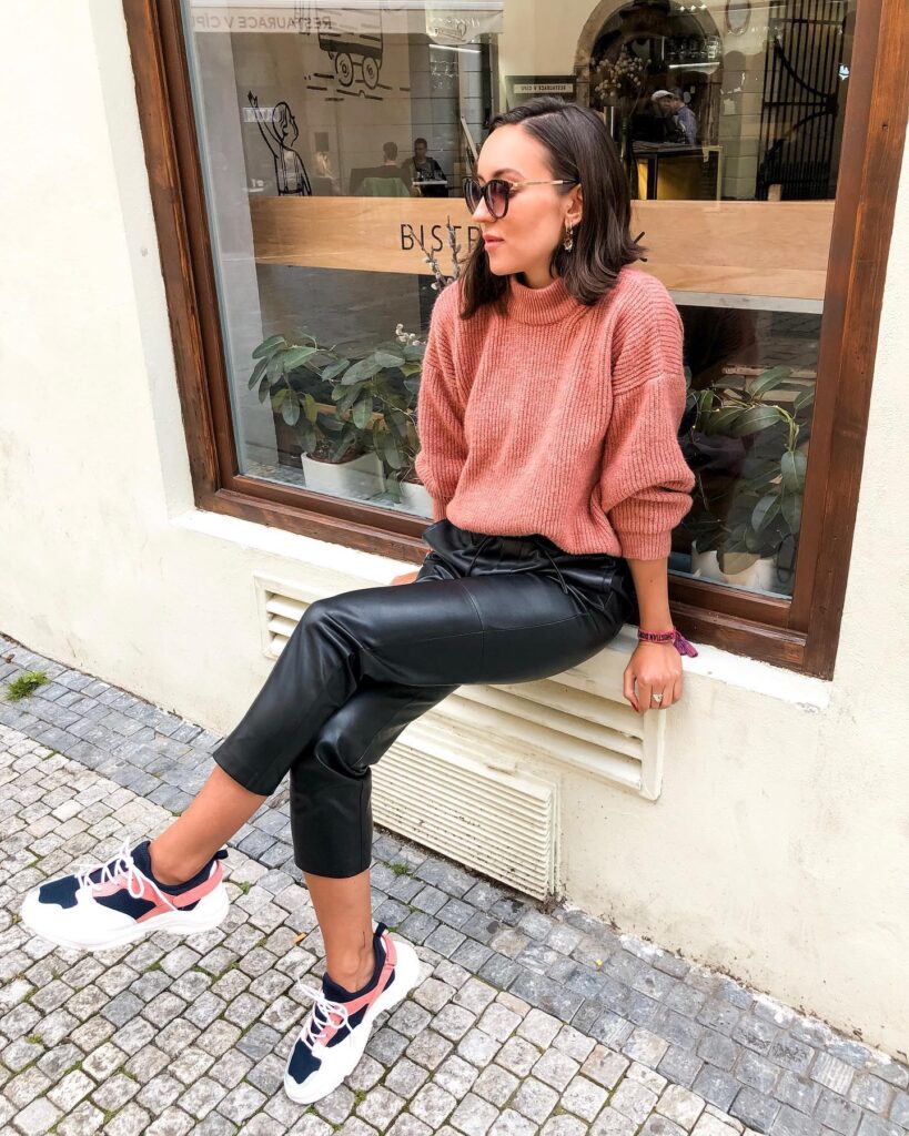 How to Rock Chunky Sneakers as a Woman Without Overdoing It