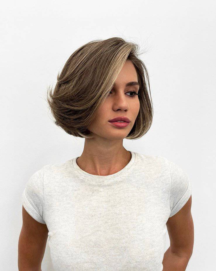 30 Dazzling Kicked Bob Hairstyles To Feel Like A True Lady