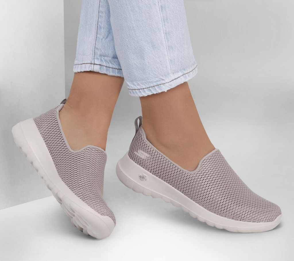 13 Most Comfortable Women's Shoes For Every Style And Occasion