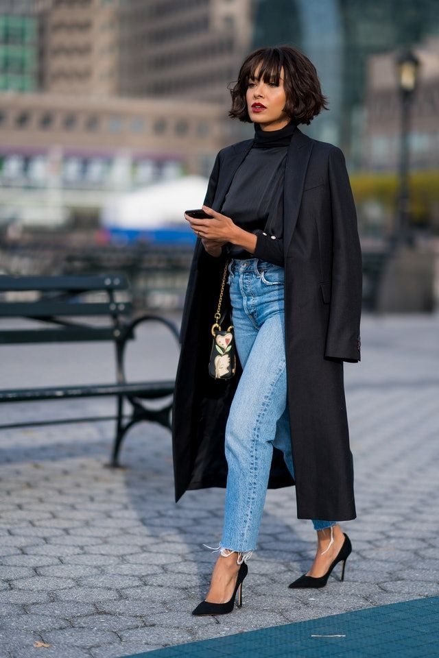 Mom Jeans Aren't Going Anywhere Soon, and These 8 Shoes Pair with Them Perfectly