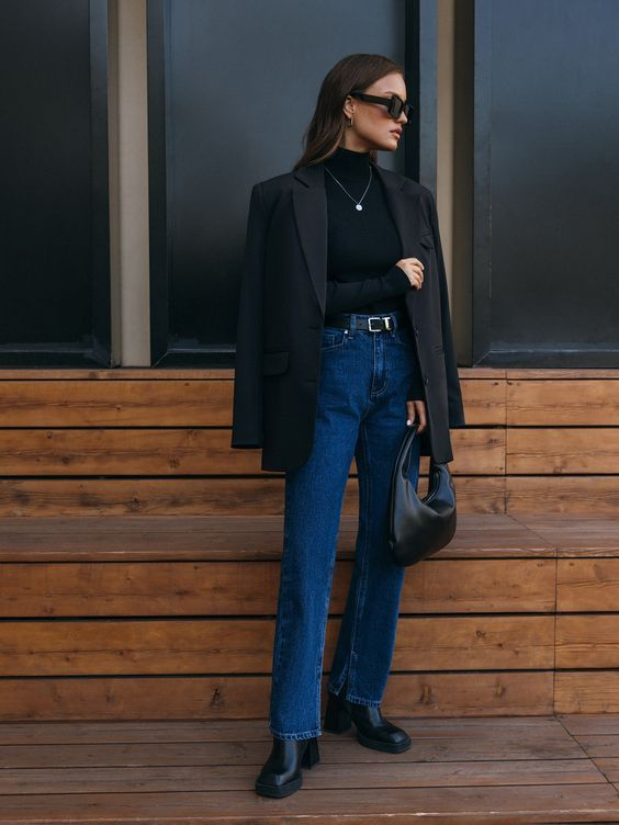 Mom Jeans Aren't Going Anywhere Soon, and These 8 Shoes Pair with Them Perfectly