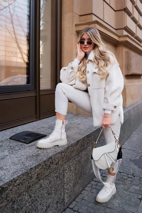 10 Outfits That Show Why White Boots Are the New Trend This Winter