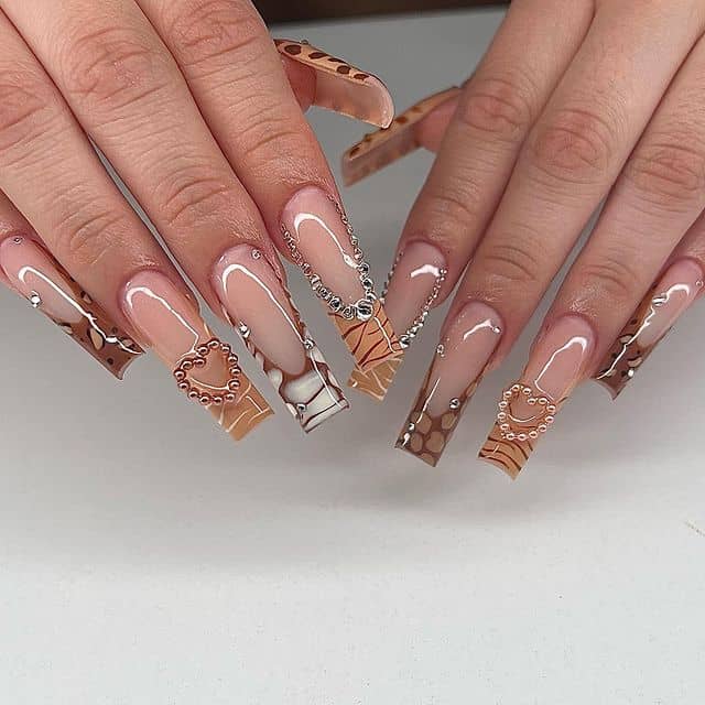 Intricate animal print nails