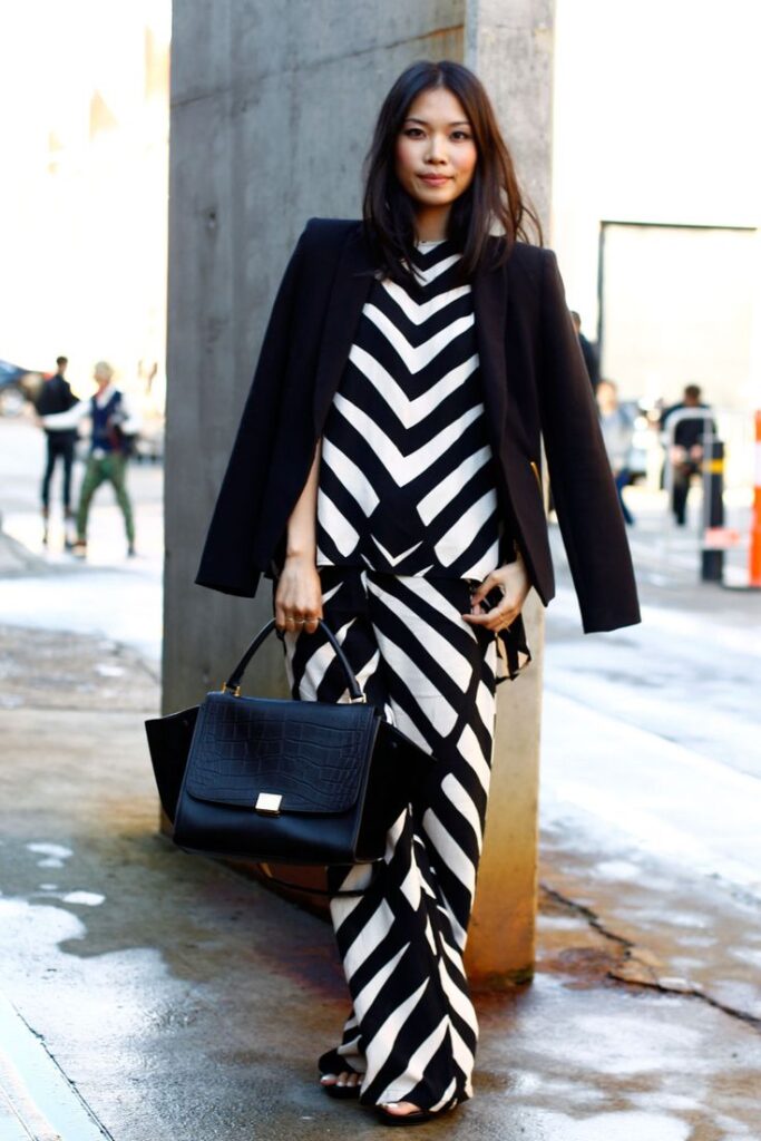 Monochrome Statement