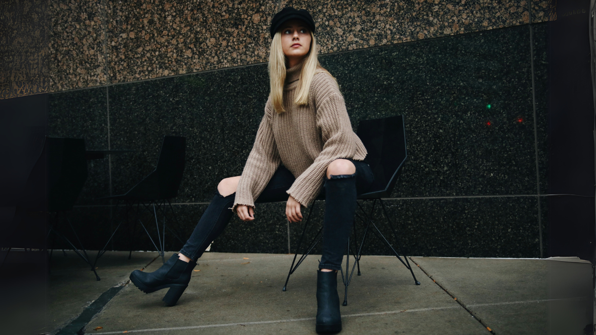 Stay Warm but Look Cool In These 8 Chic Winter Outfits Inspired by Ankle Boots