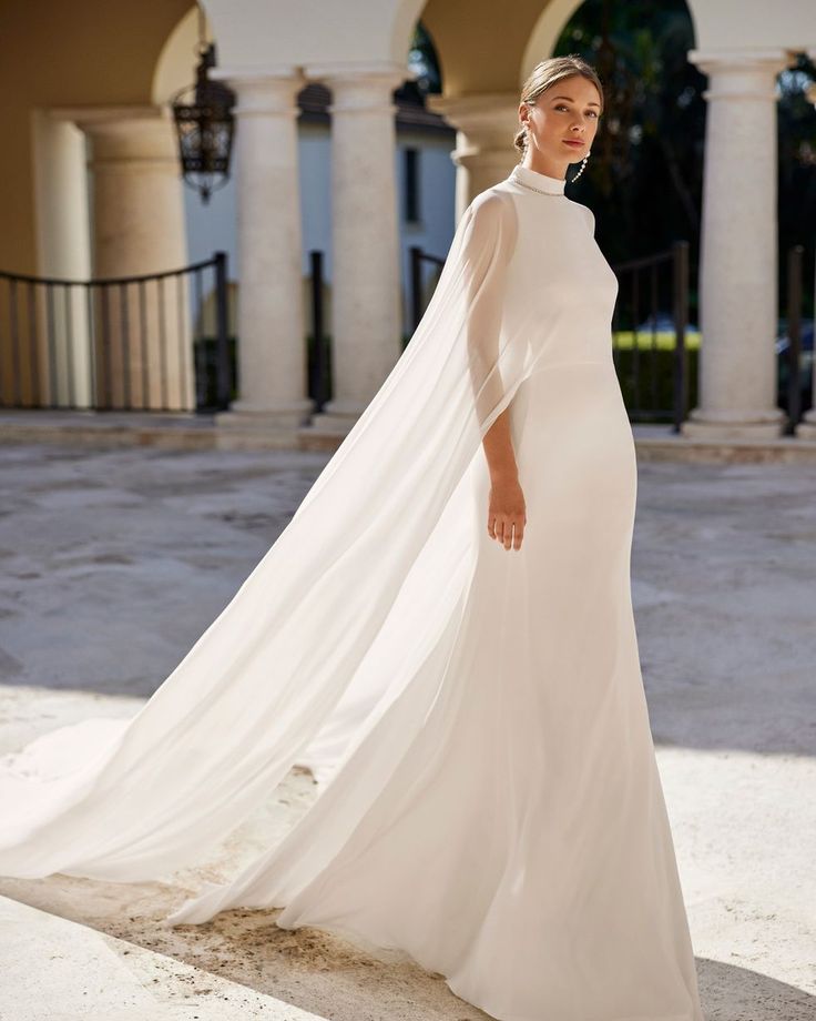 9 Jaw-Dropping Winter Wedding Dresses That Will Make You Say 'I Do' in Style